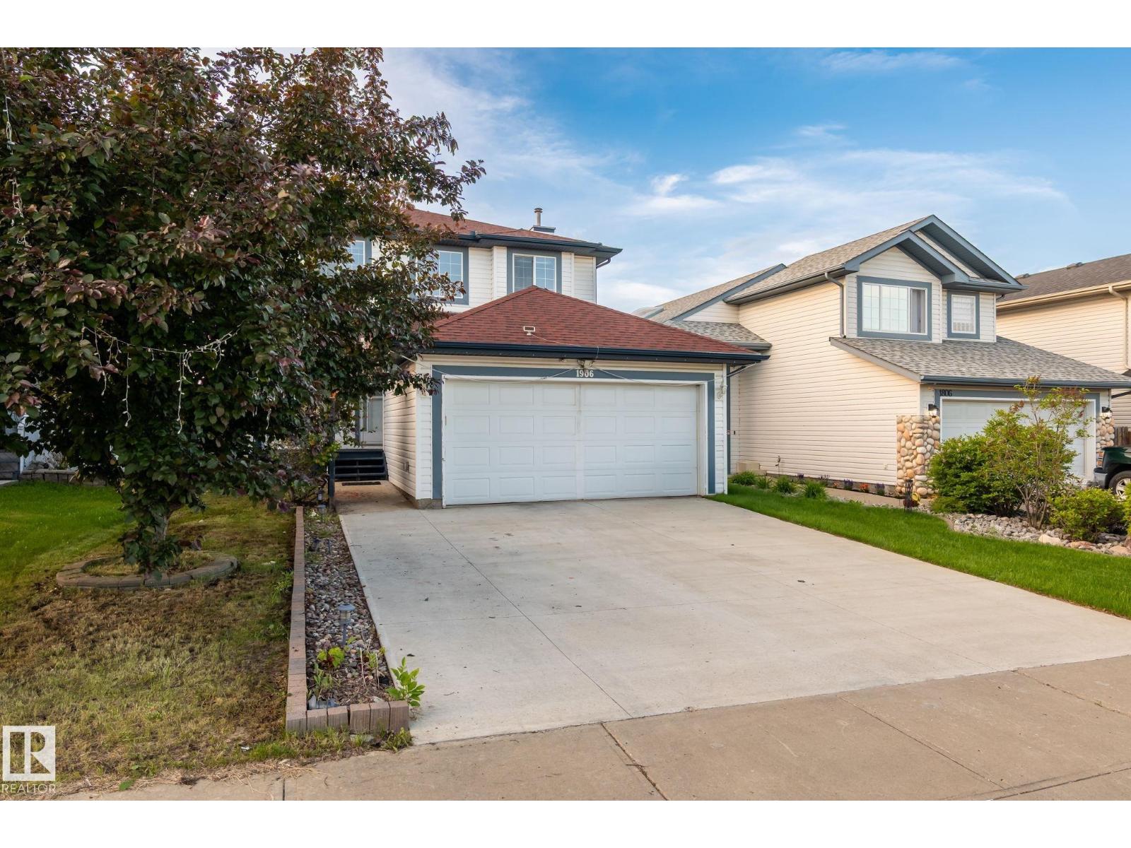 1906 37B AV NW - 3