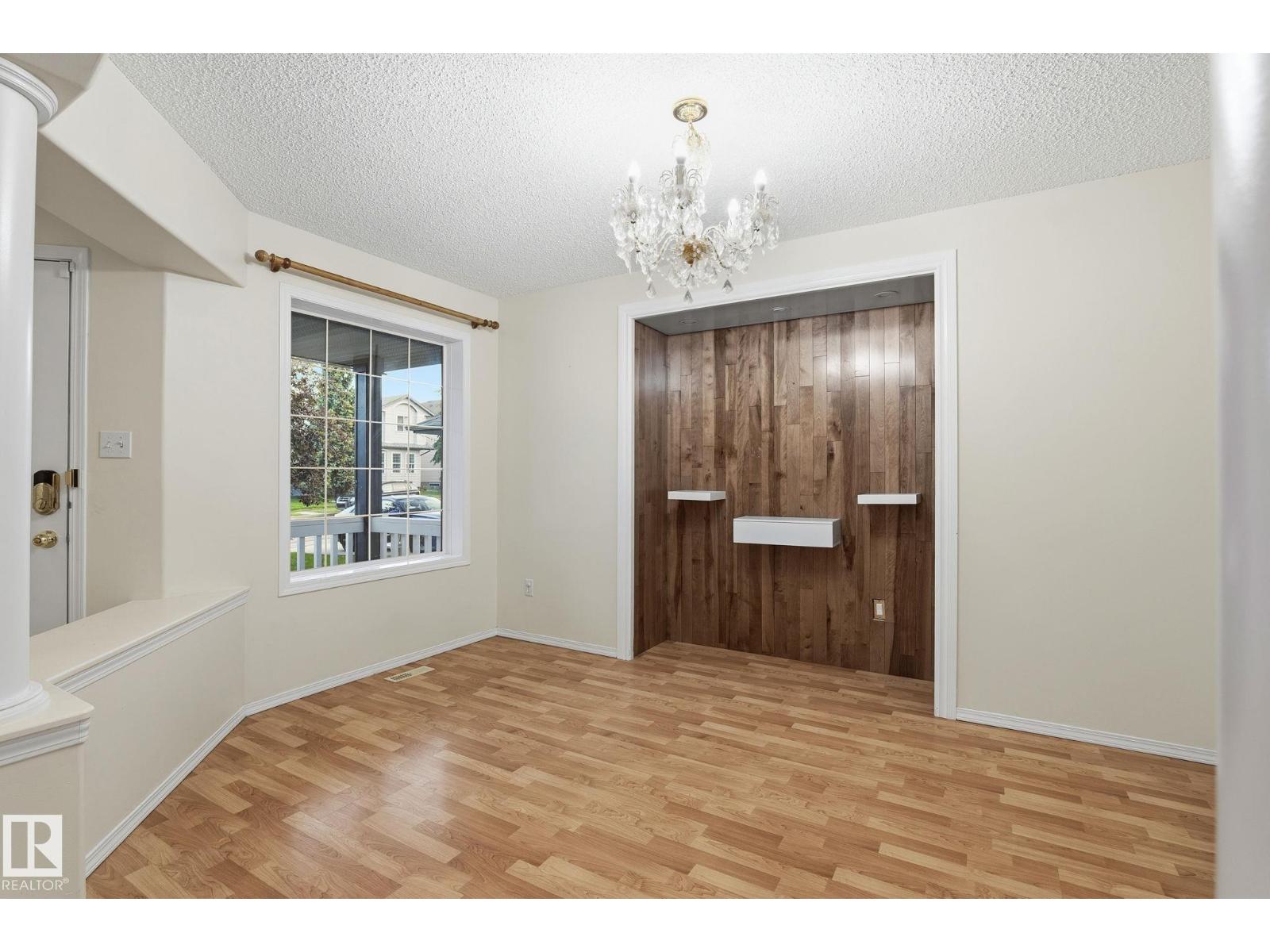 1906 37B AV NW - 7