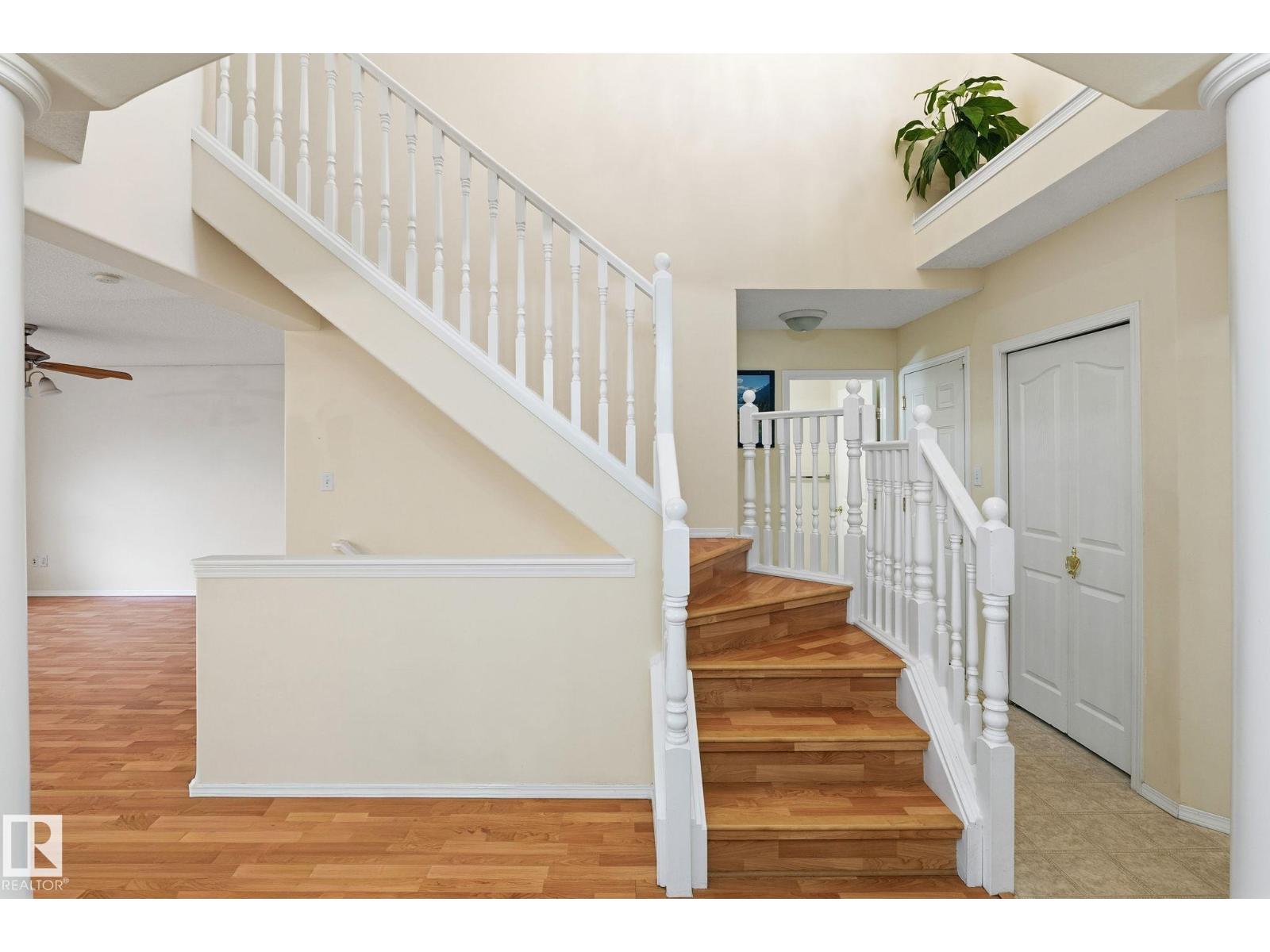 1906 37B AV NW - 9