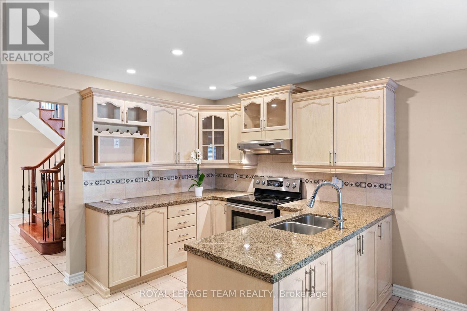 6526 TOONEY DRIVE - 16
