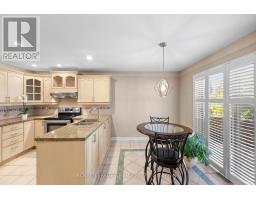 6526 Tooney Drive, Ottawa, ON K1C7G9 Photo 12