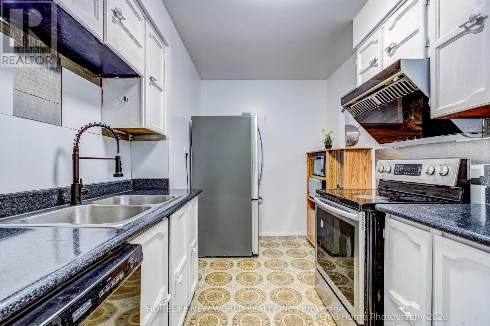 #126 4001 DON MILLS ROAD - 16