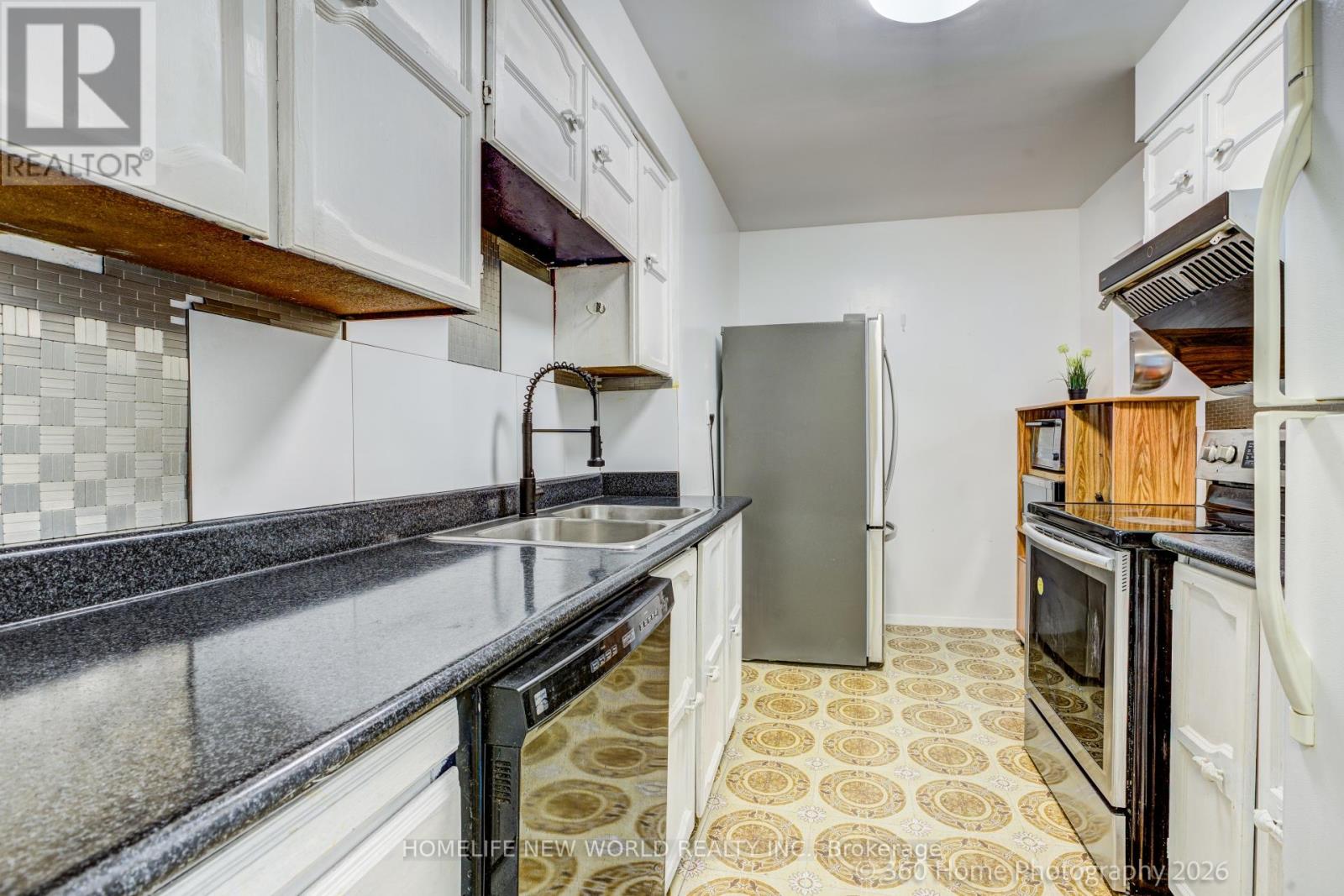 #126 4001 DON MILLS ROAD - 17