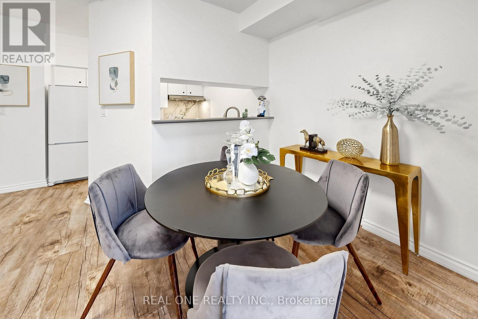 #306 24 WELLESLEY STREET W - 22