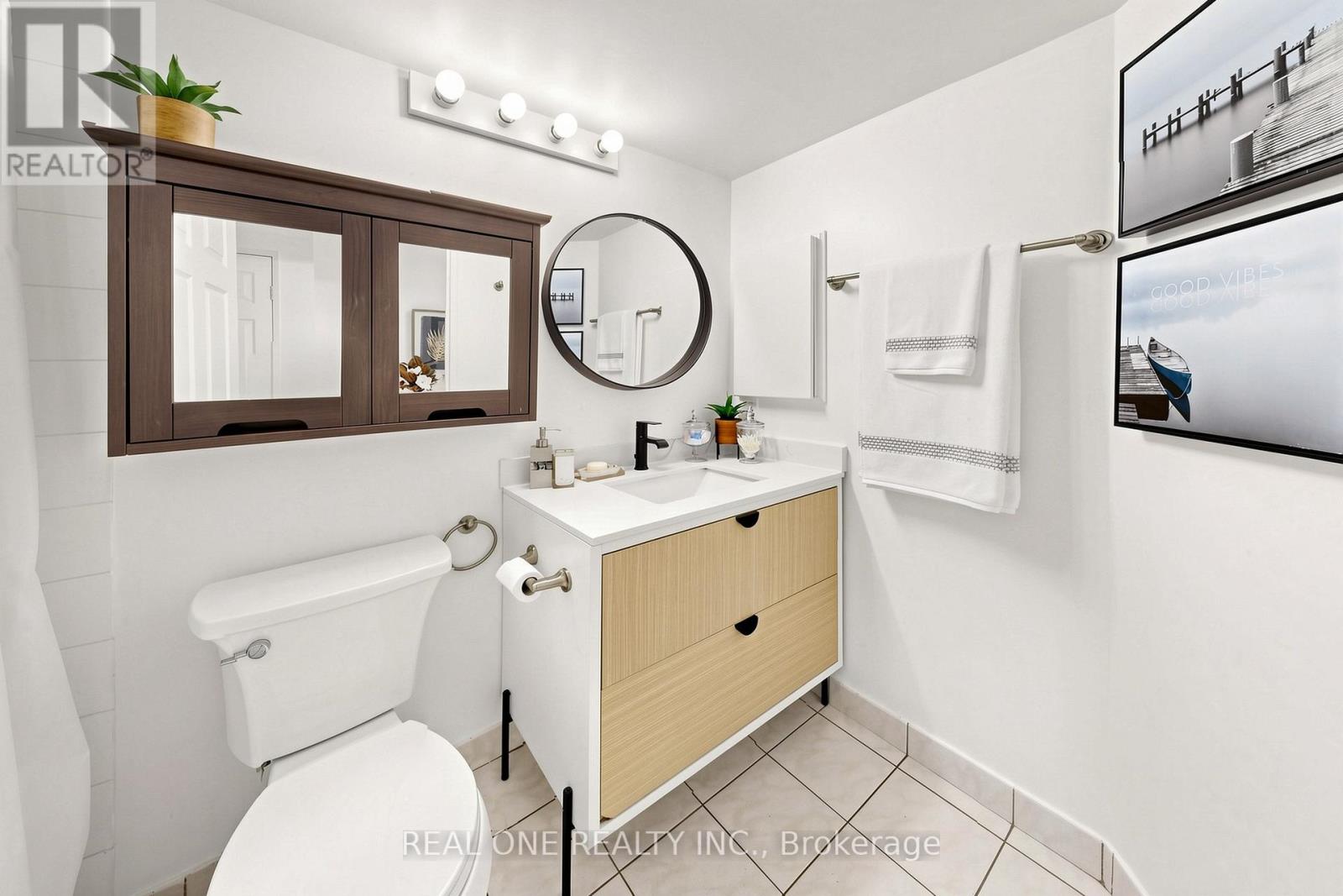 #306 24 WELLESLEY STREET W - 26