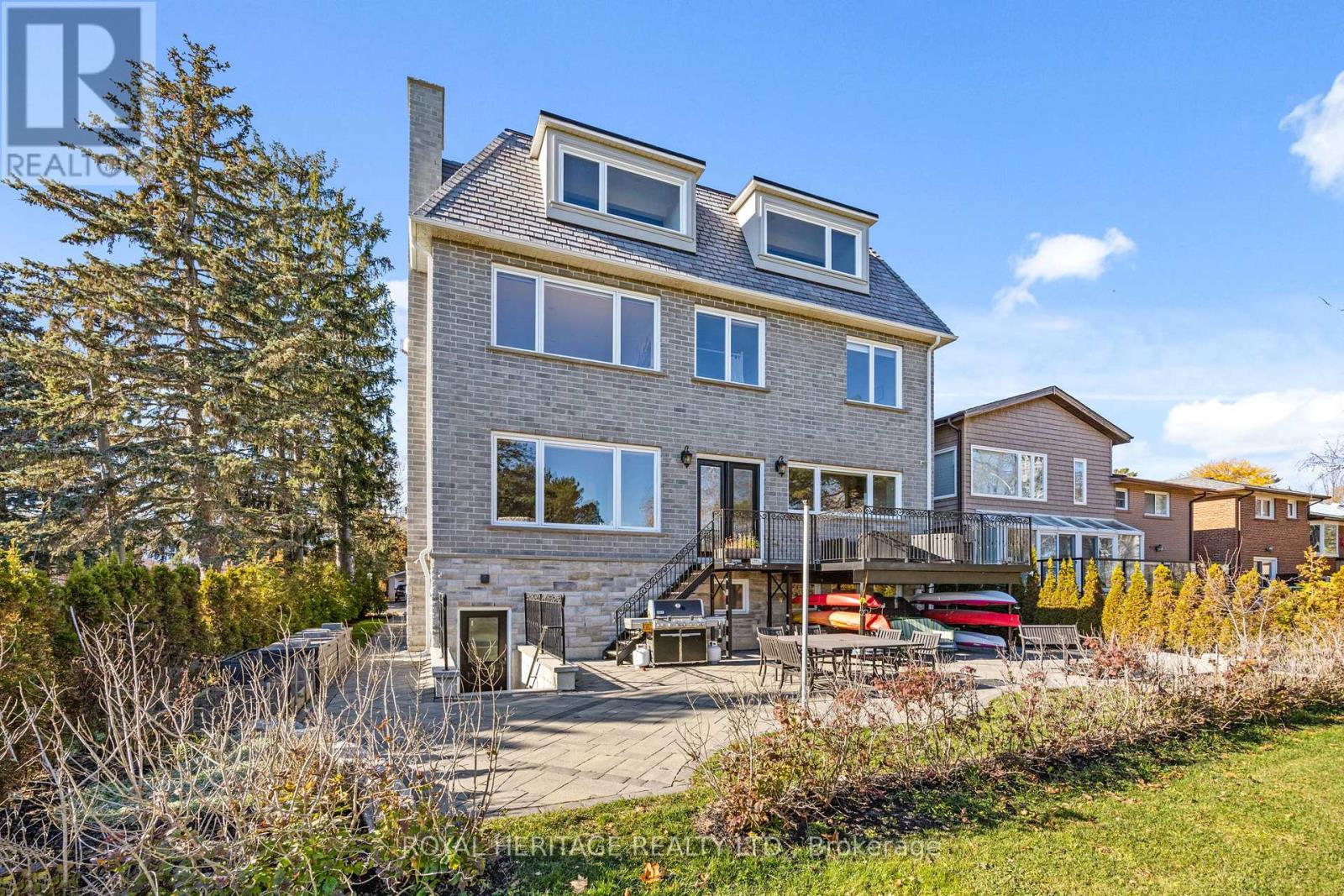 968 ESSA CRESCENT - 12