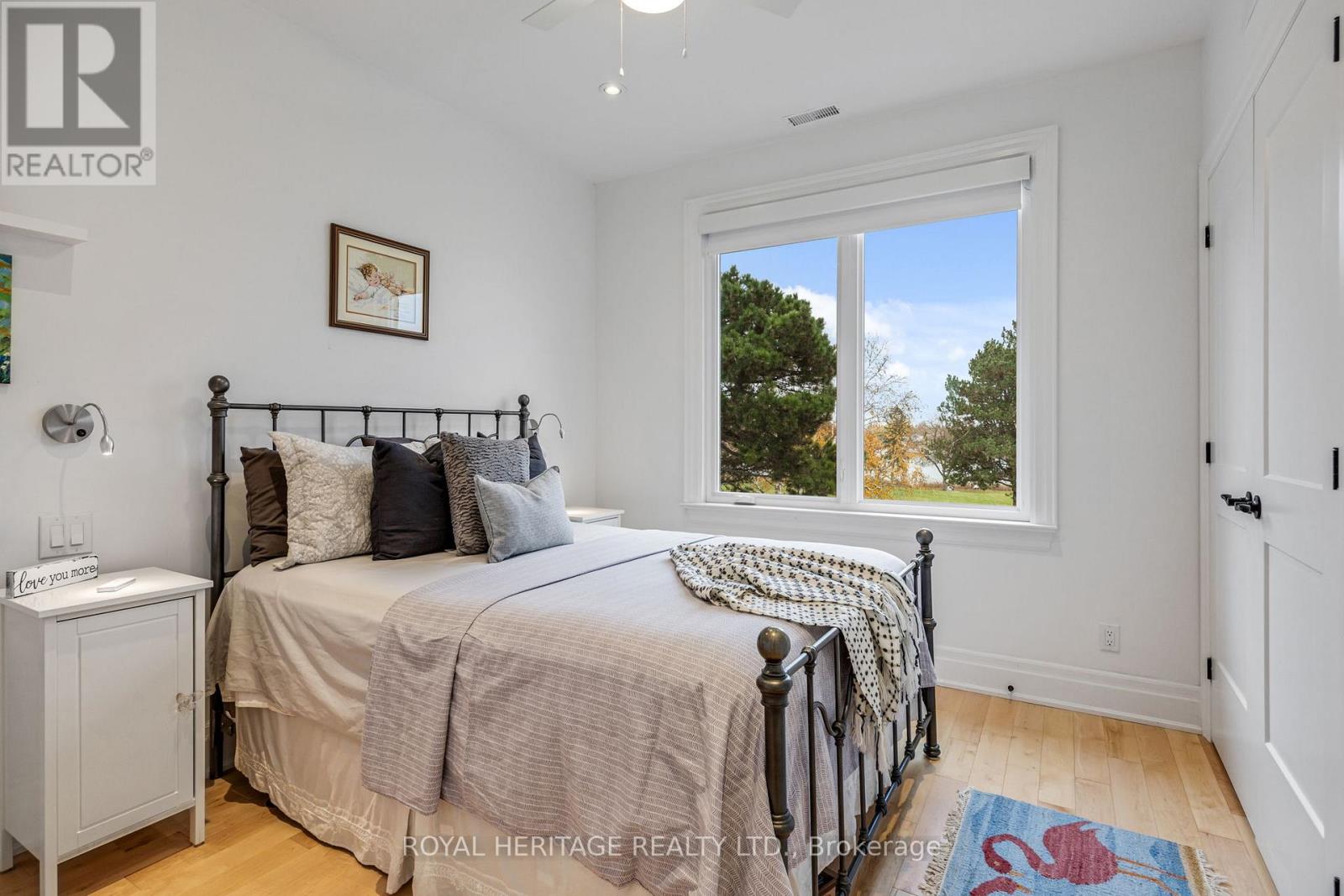 968 ESSA CRESCENT - 40
