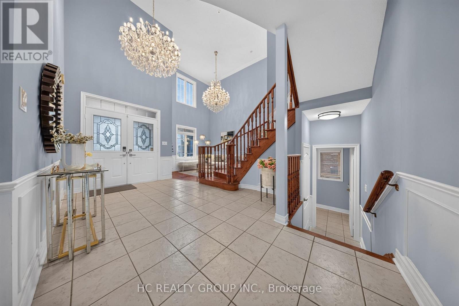 21 WOLF TRAIL CRESCENT - 12