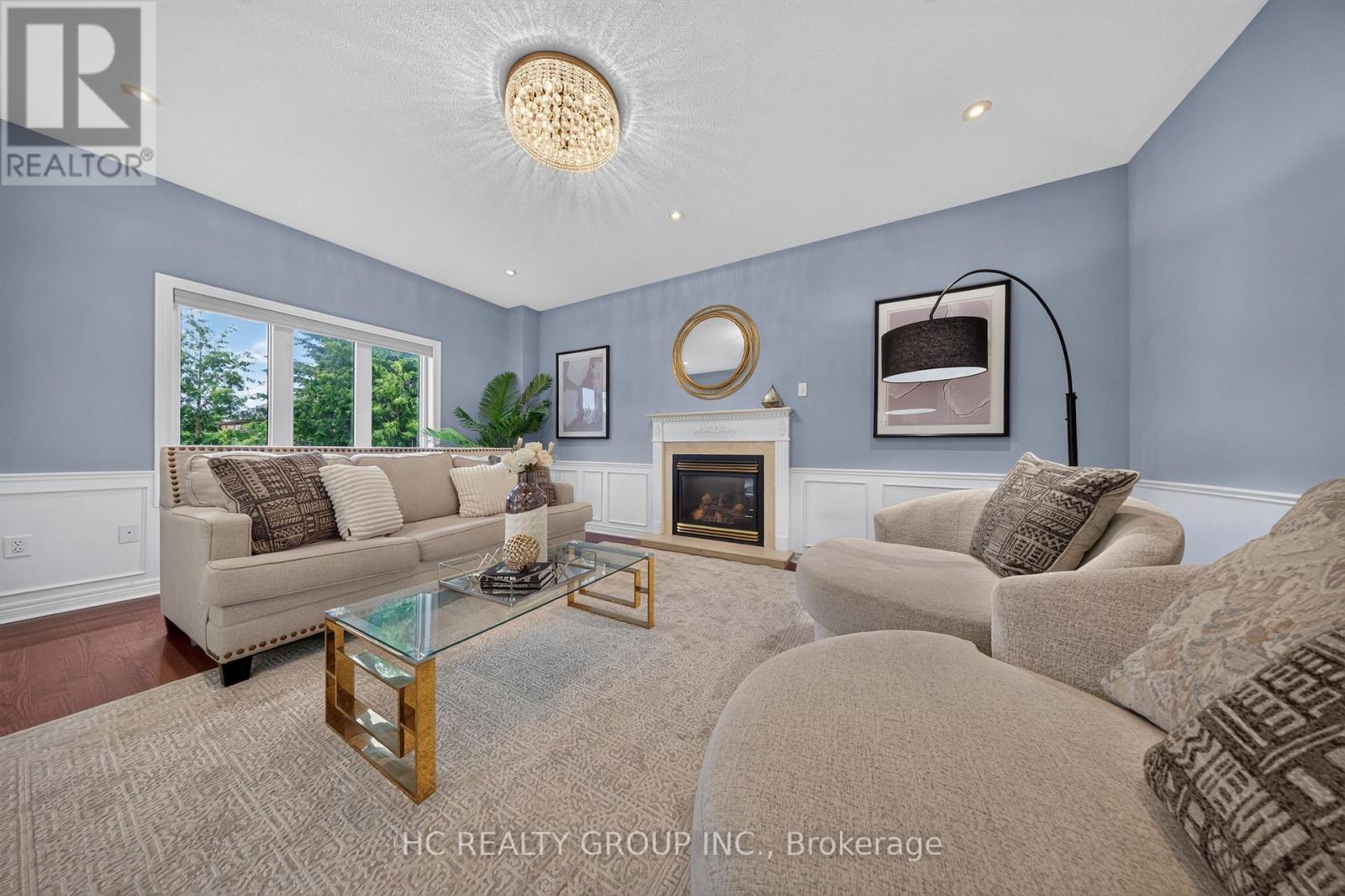 21 WOLF TRAIL CRESCENT - 18
