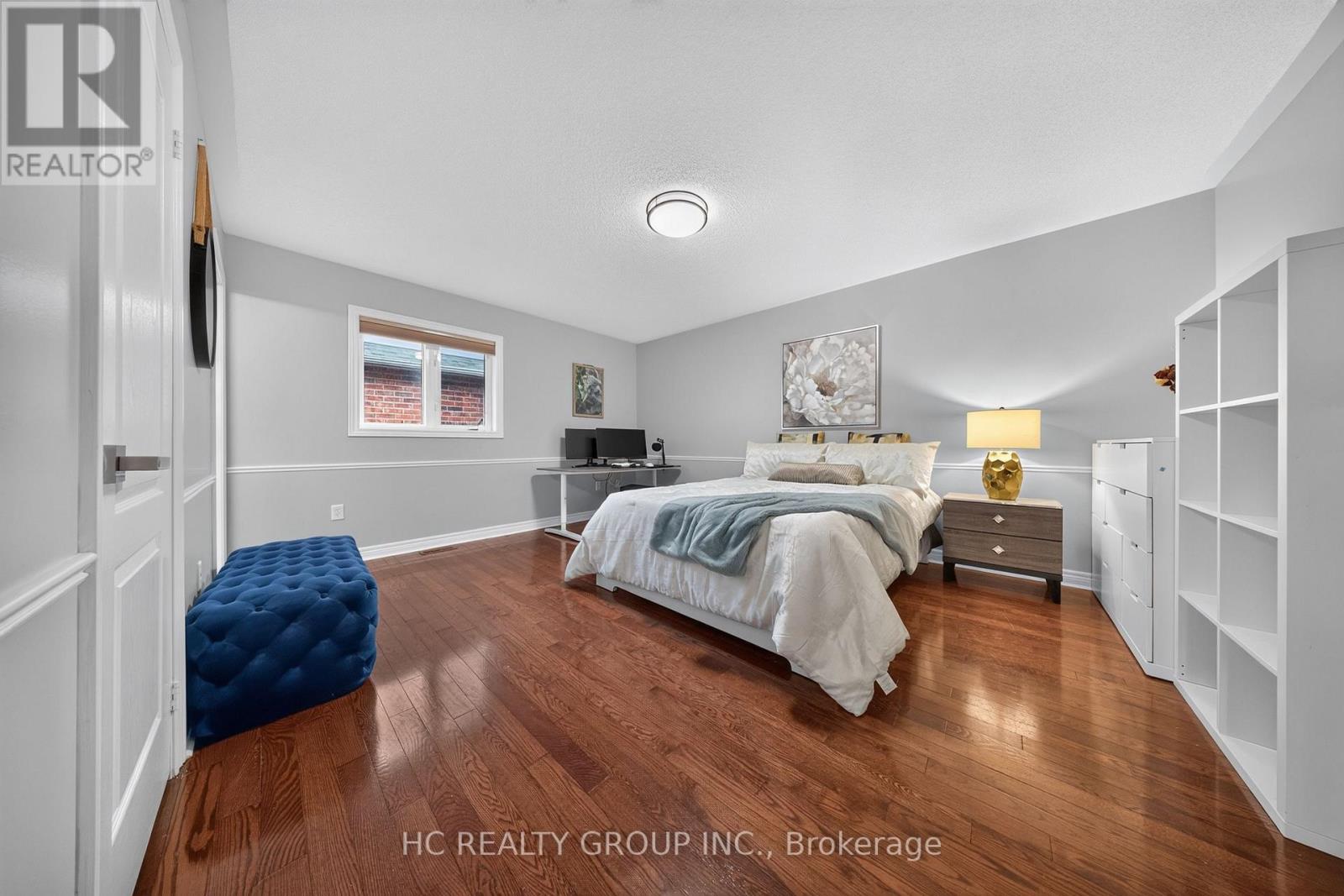 21 WOLF TRAIL CRESCENT - 27