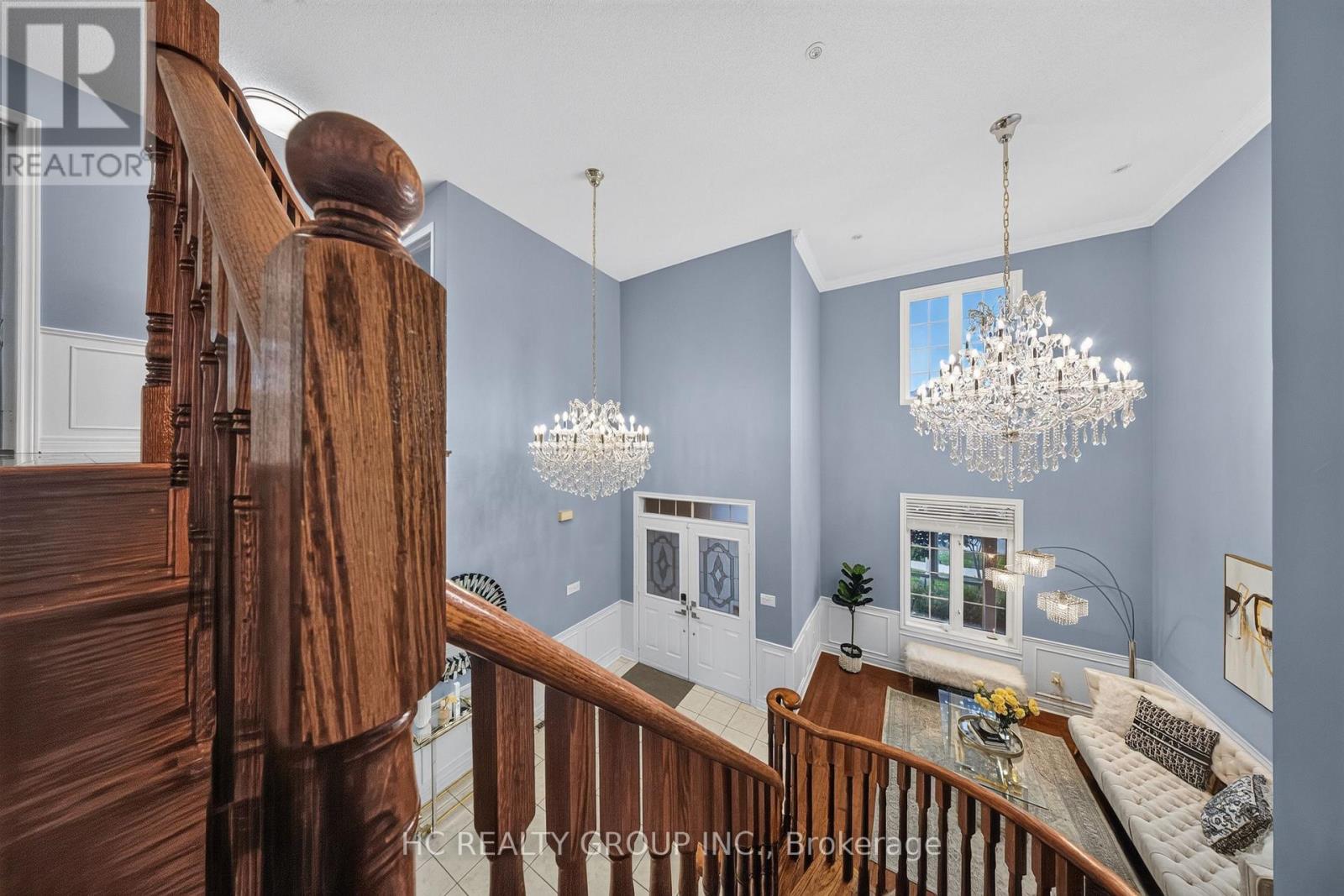 21 WOLF TRAIL CRESCENT - 9