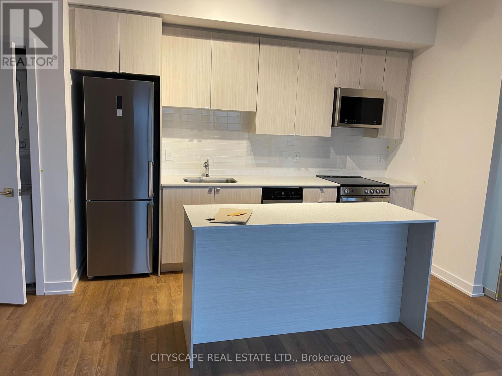 #507 2433 DUFFERIN STREET S - 14