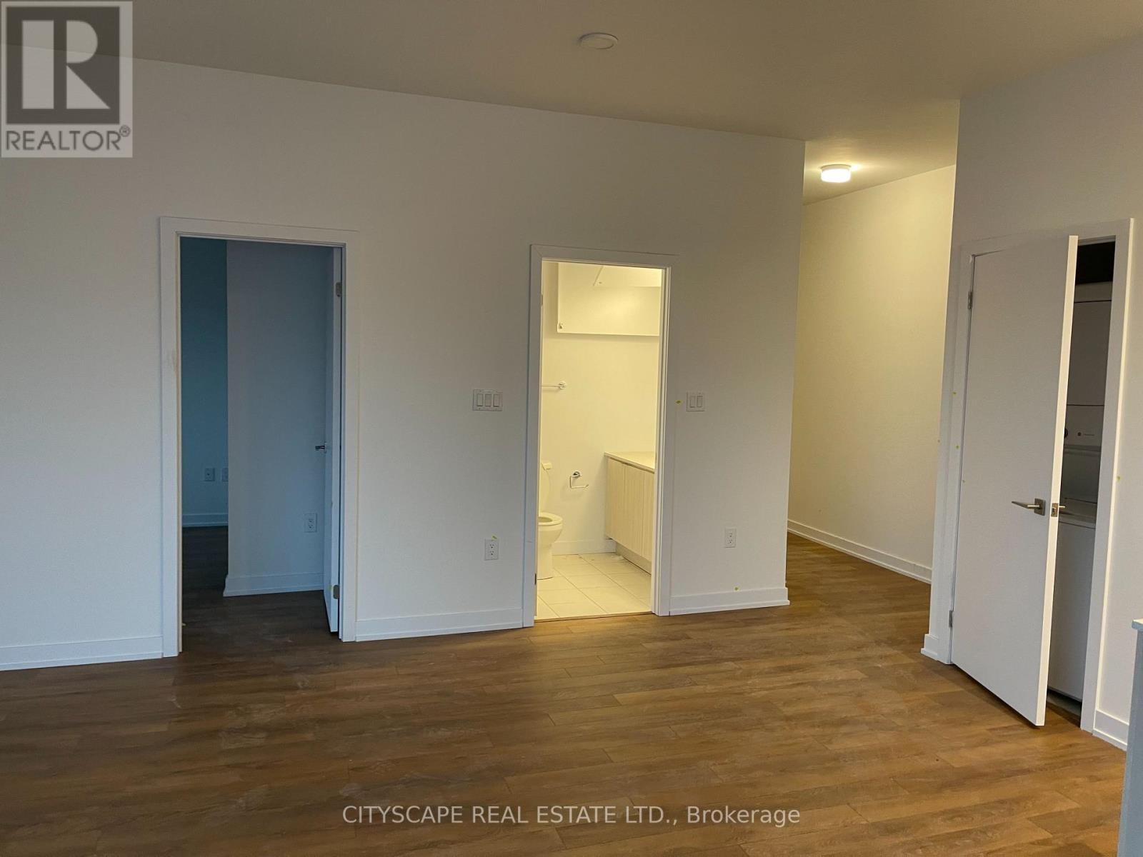 #507 2433 DUFFERIN STREET S - 24