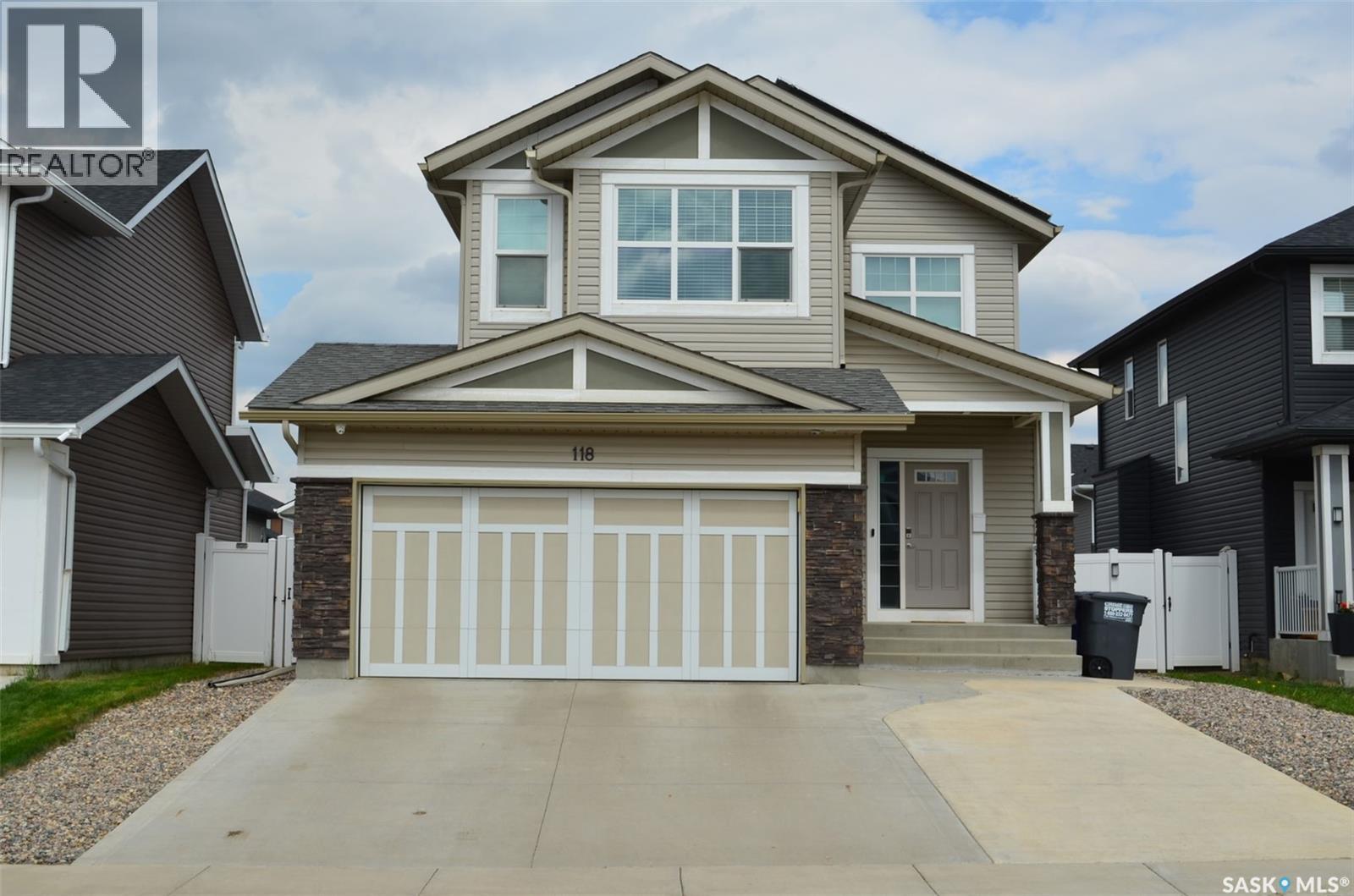 118 Stromberg CRESCENT - 1