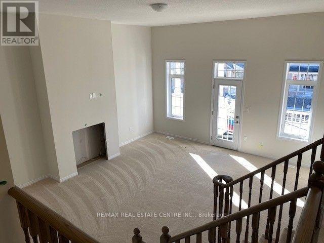 10 ESTHER CRESCENT - 10