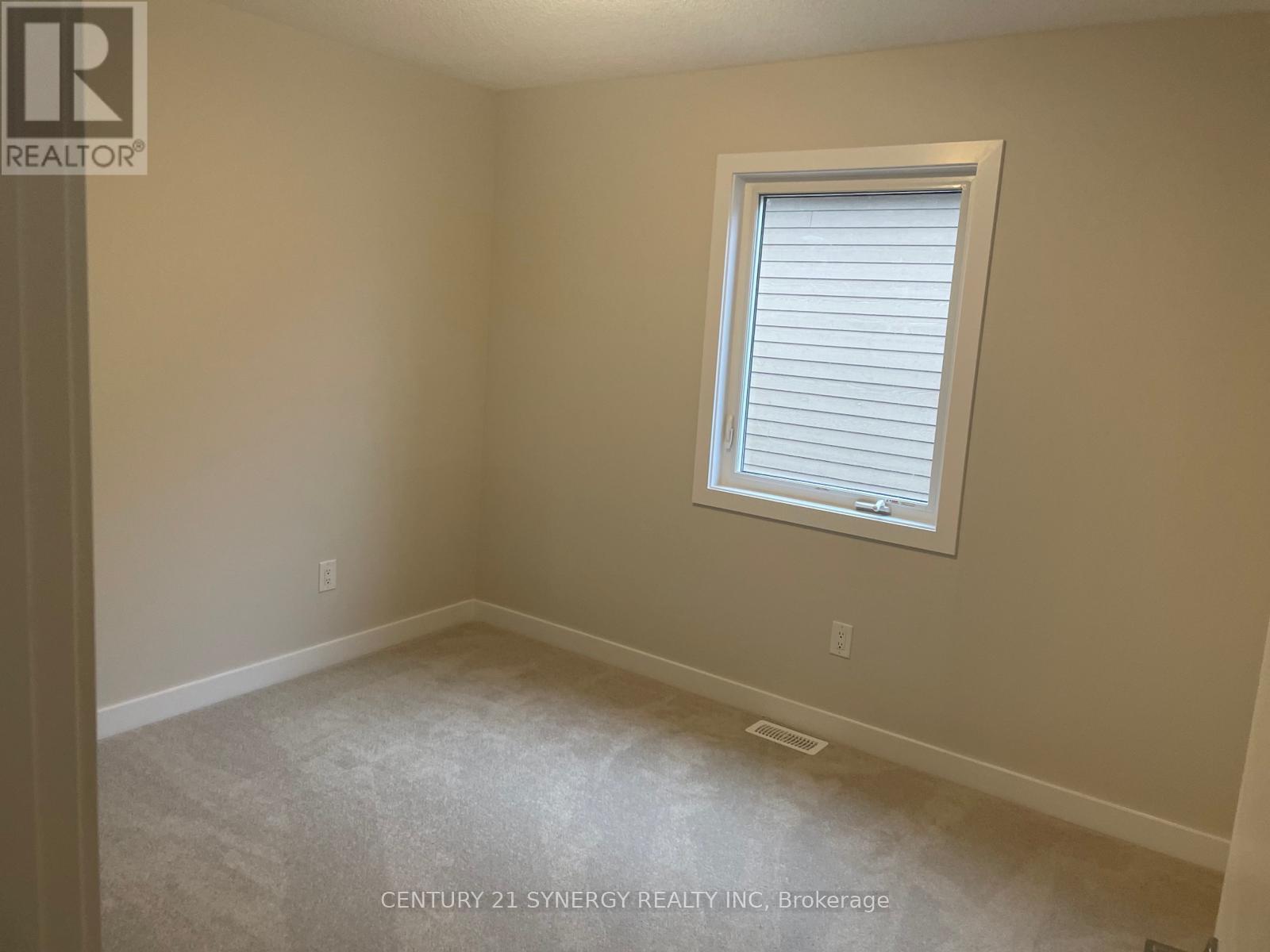 3 Bed, 4 Bath House for Rent in Ottawa – 516 OLDENBURG AVENUE S, Ottawa – MLS# W13246070 - Image 10
