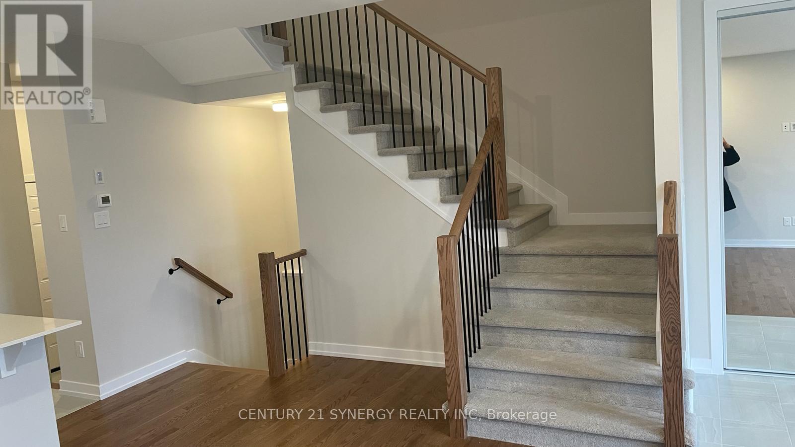 3 Bed, 4 Bath House for Rent in Ottawa – 516 OLDENBURG AVENUE S, Ottawa – MLS# W13246070 - Image 15