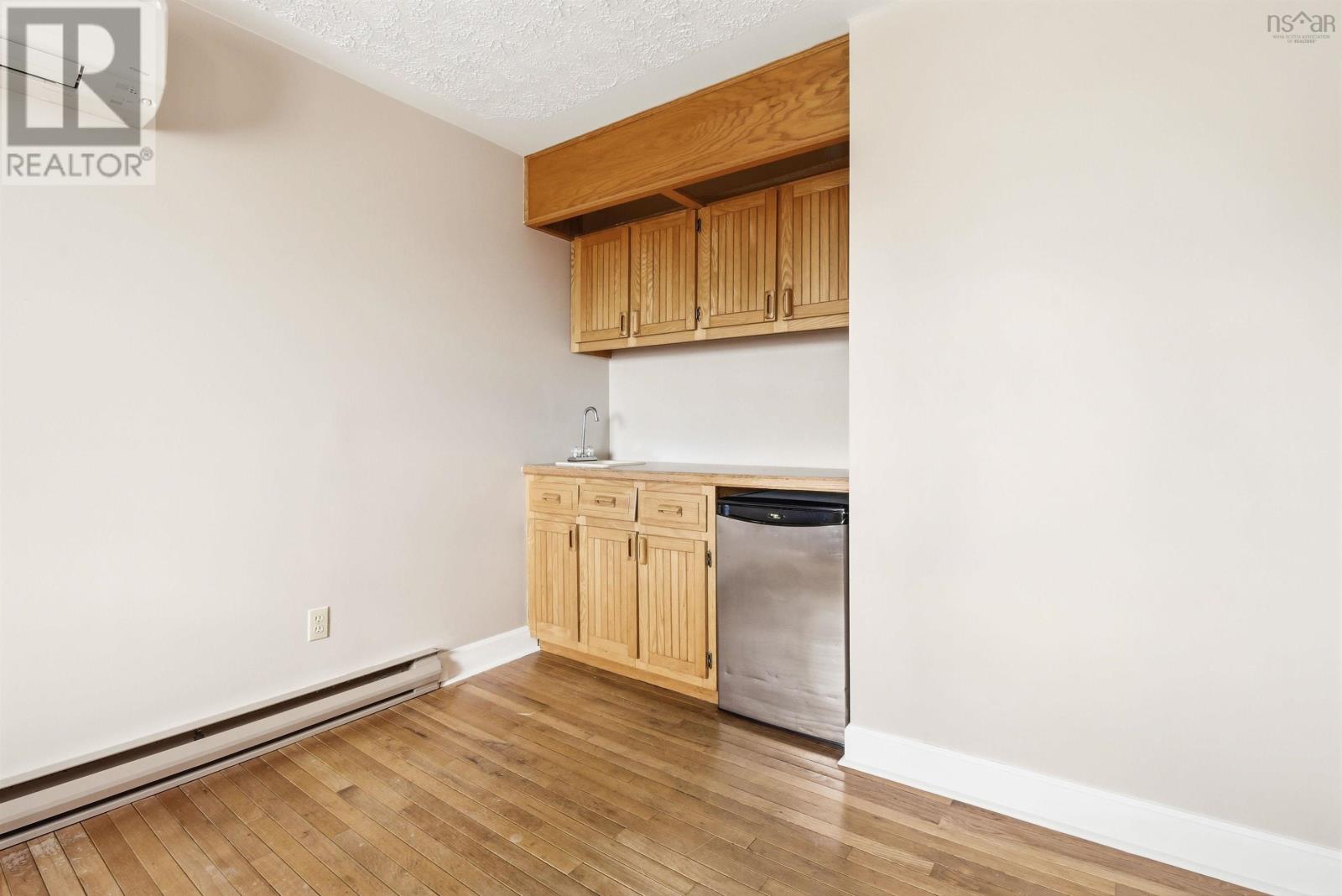 147 Flagstone Drive - 19
