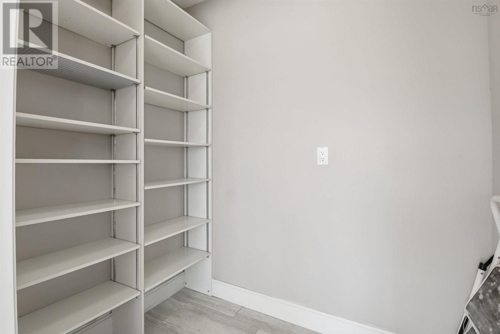 147 Flagstone Drive - 35