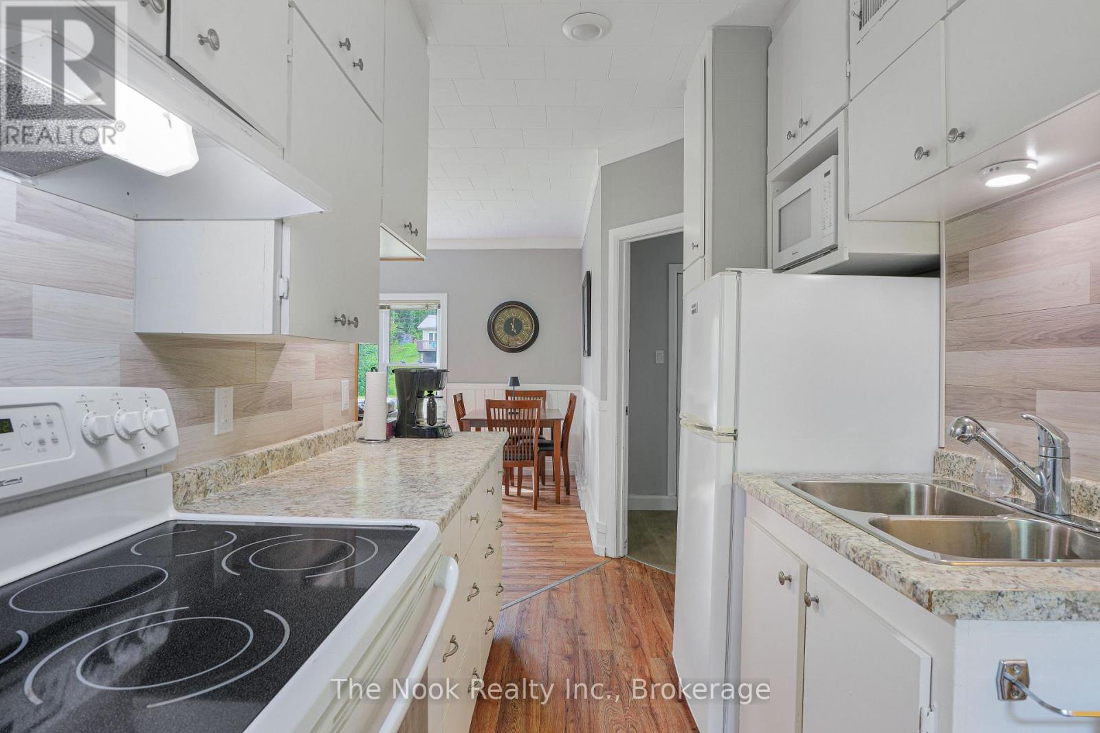 28 WESLEMKOON LAKE ROAD - 22