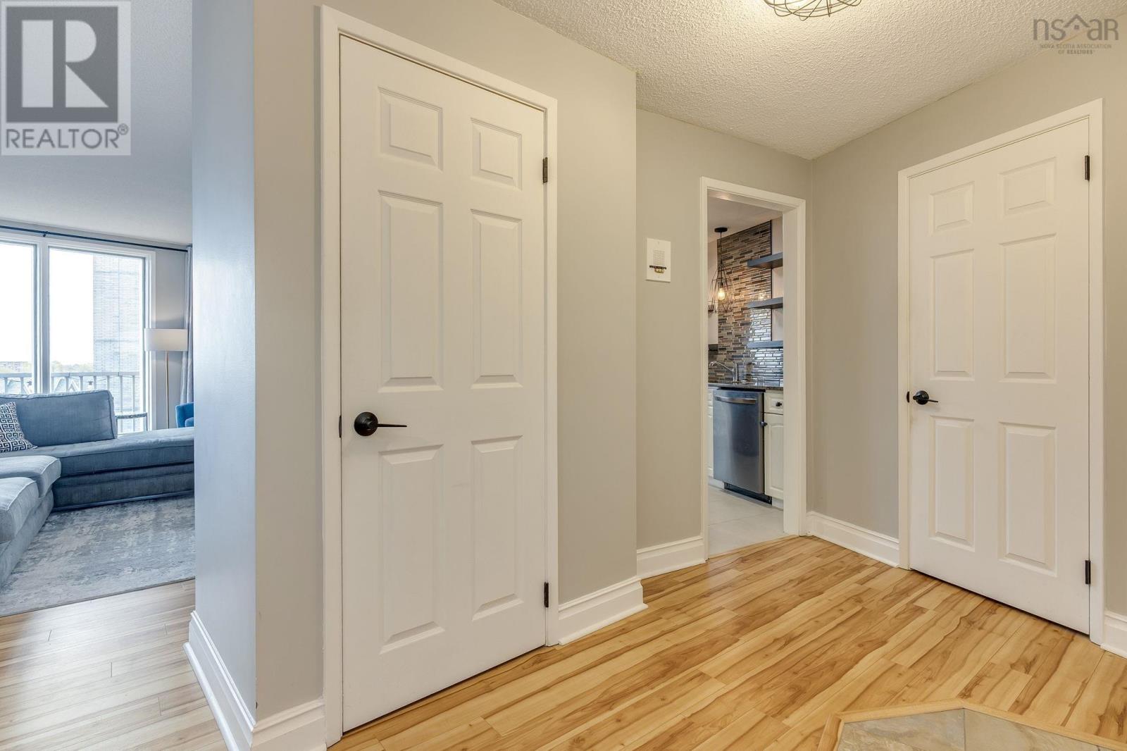 #503 1074 Wellington Street - 12