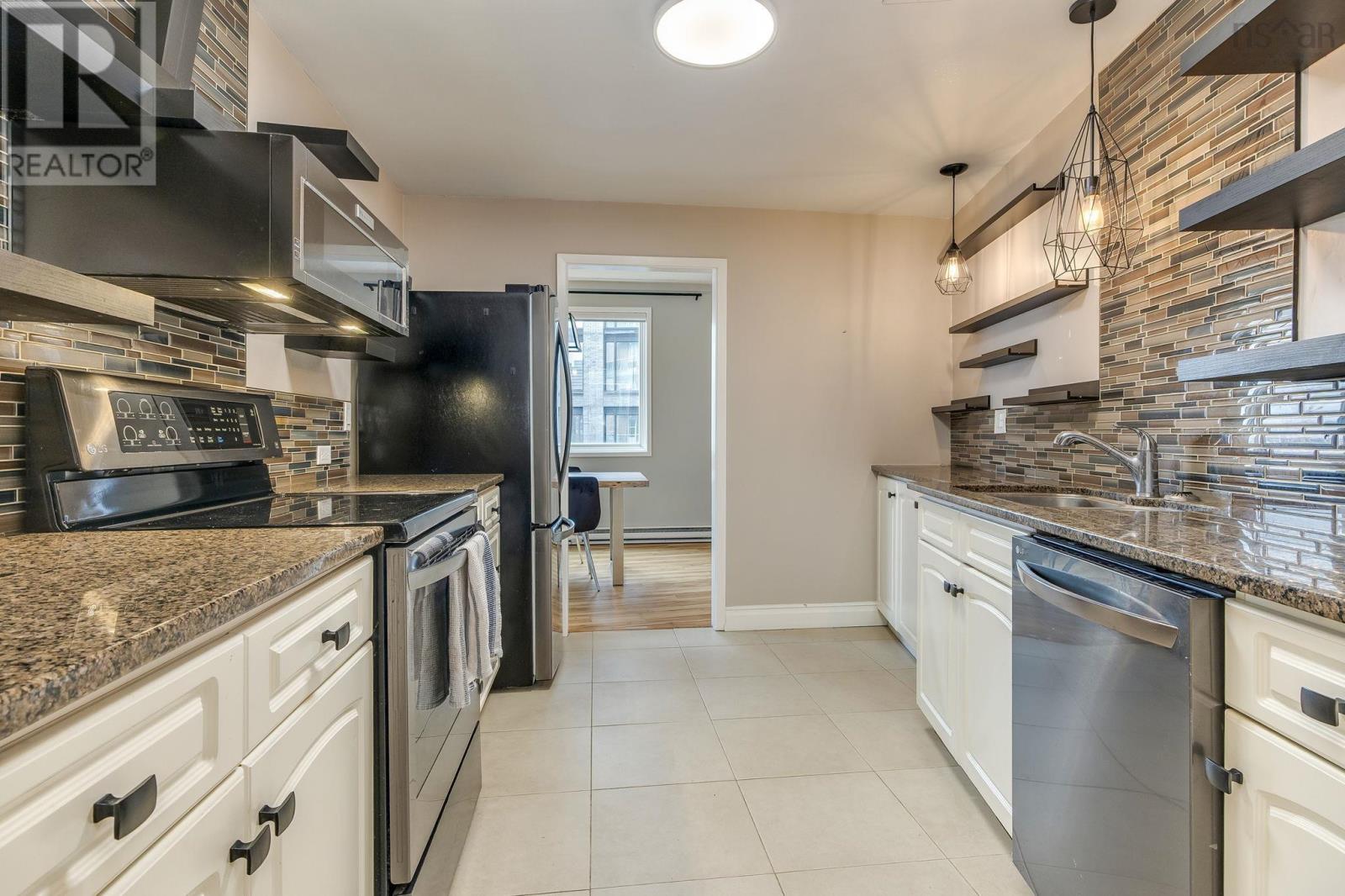#503 1074 Wellington Street - 5