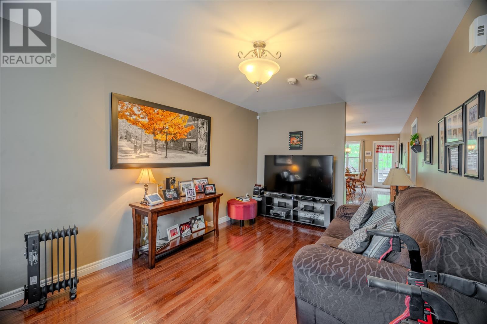 57 Edison Place thumbnail 4