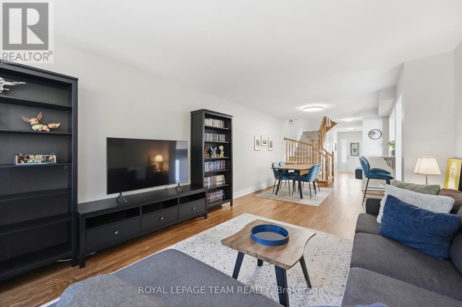 3 Bed, 3 Bath House for Sale in Ottawa – 4580 OGILVIE WALK CRESCENT, Ottawa – MLS# X13492268 - Image 23