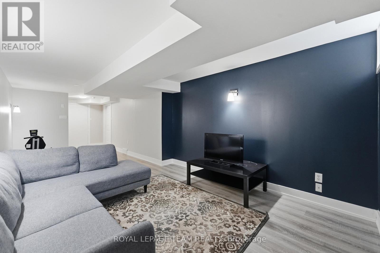 3 Bed, 3 Bath House for Sale in Ottawa – 4580 OGILVIE WALK CRESCENT, Ottawa – MLS# X13492268 - Image 38