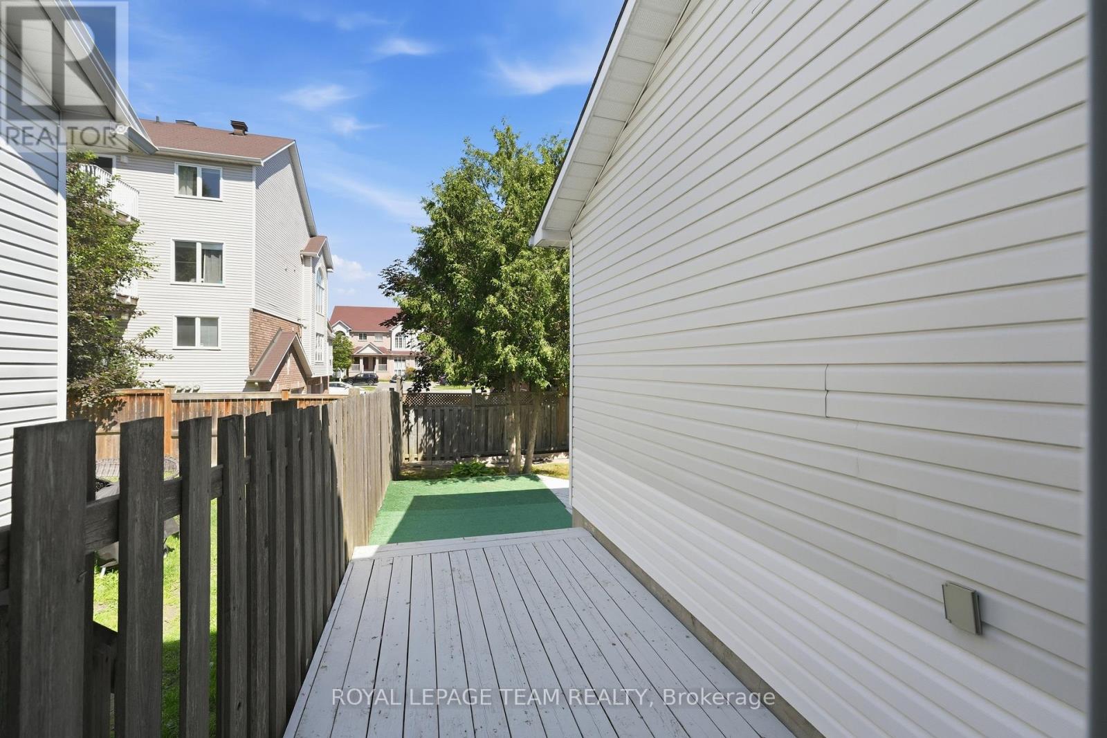 3 Bed, 3 Bath House for Sale in Ottawa – 4580 OGILVIE WALK CRESCENT, Ottawa – MLS# X13492268 - Image 43