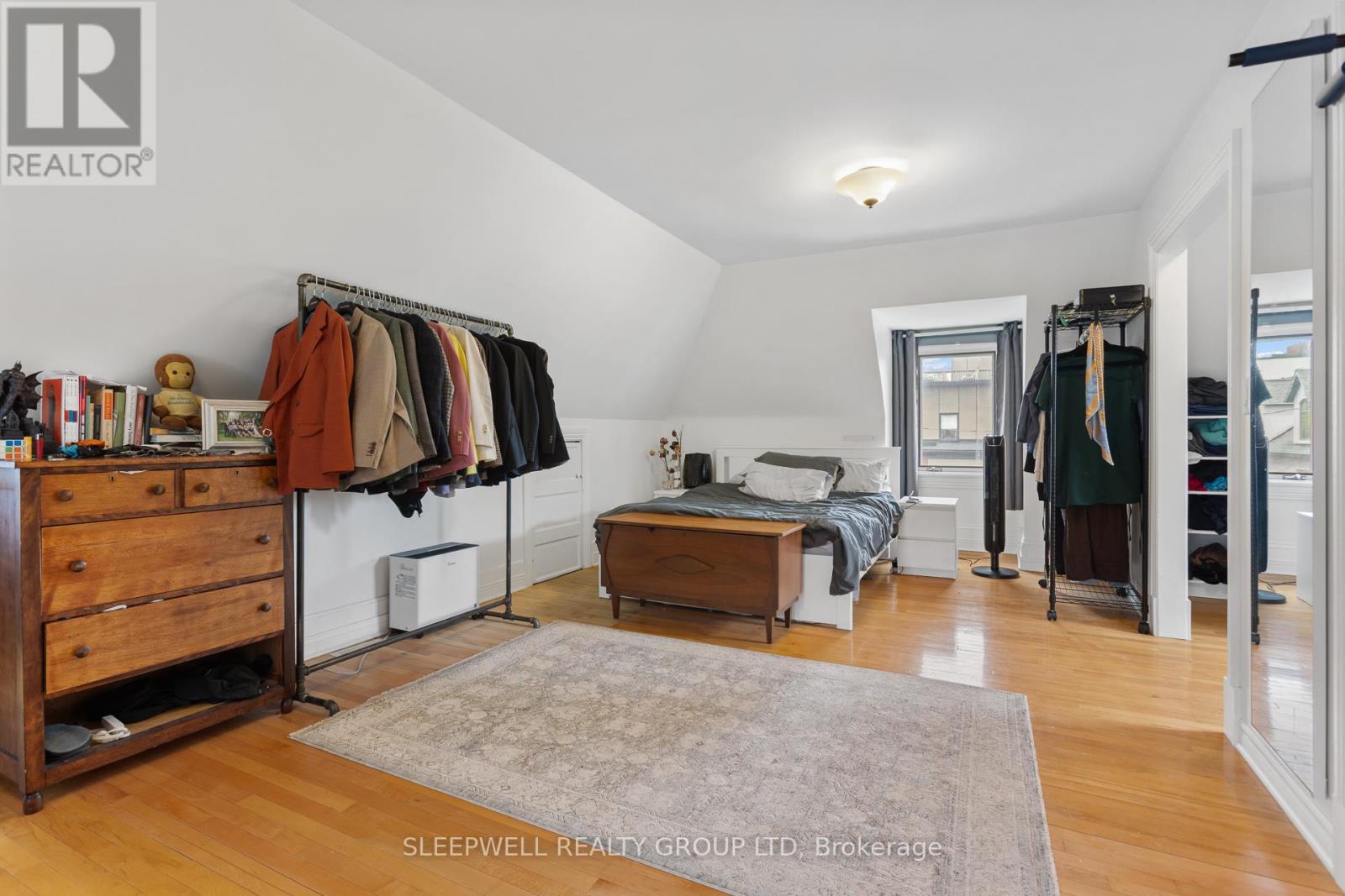 4 Bed, 4 Bath Multi-Family for Sale in Ottawa – 86 FOURTH AVENUE, Ottawa – MLS# X13492274 - Image 15