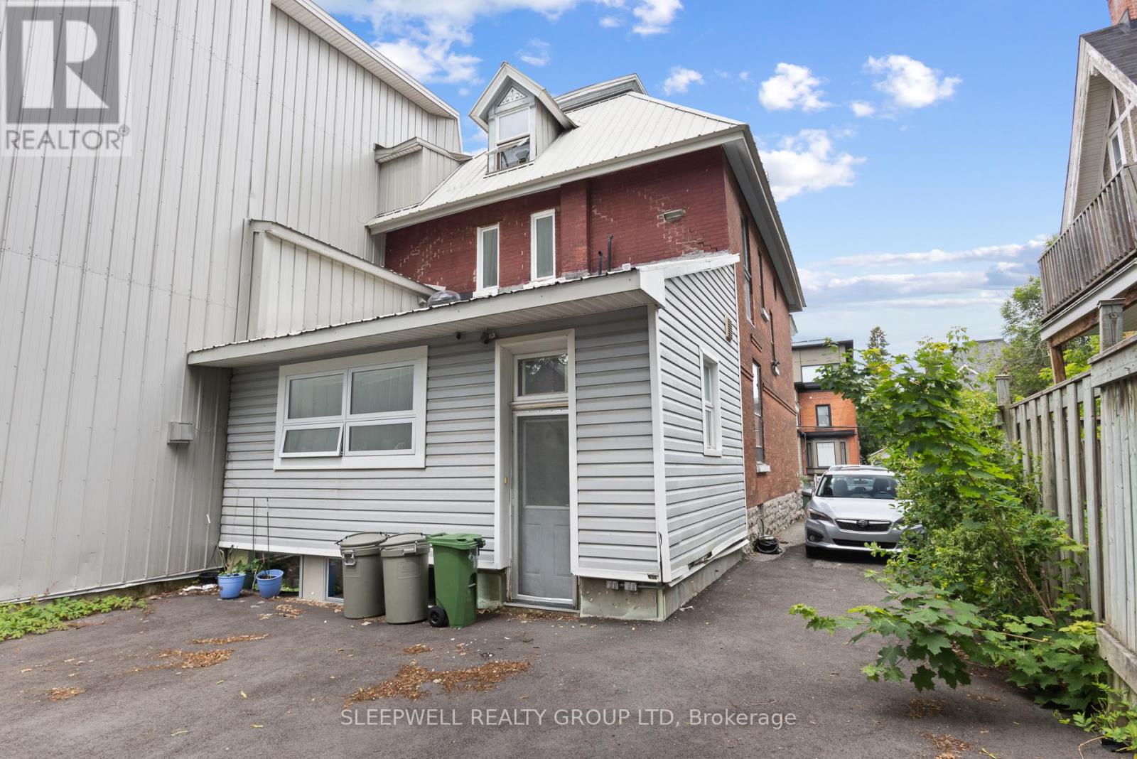 4 Bed, 4 Bath Multi-Family for Sale in Ottawa – 86 FOURTH AVENUE, Ottawa – MLS# X13492274 - Image 24