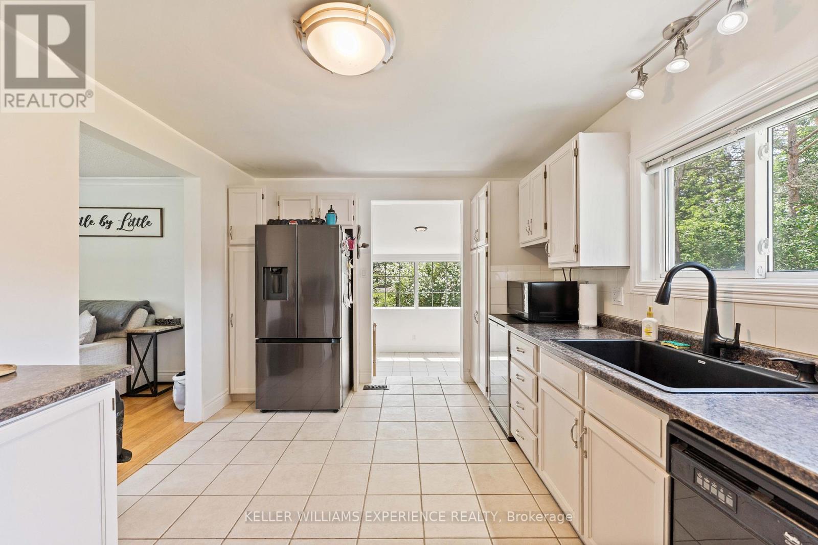 3514 PENETANGUISHENE ROAD - 25