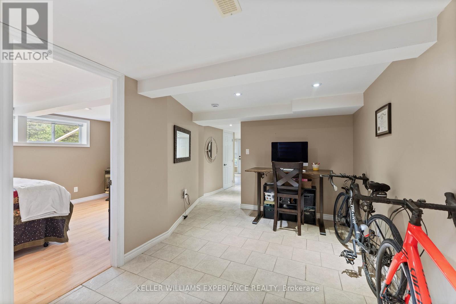 3514 PENETANGUISHENE ROAD - 34