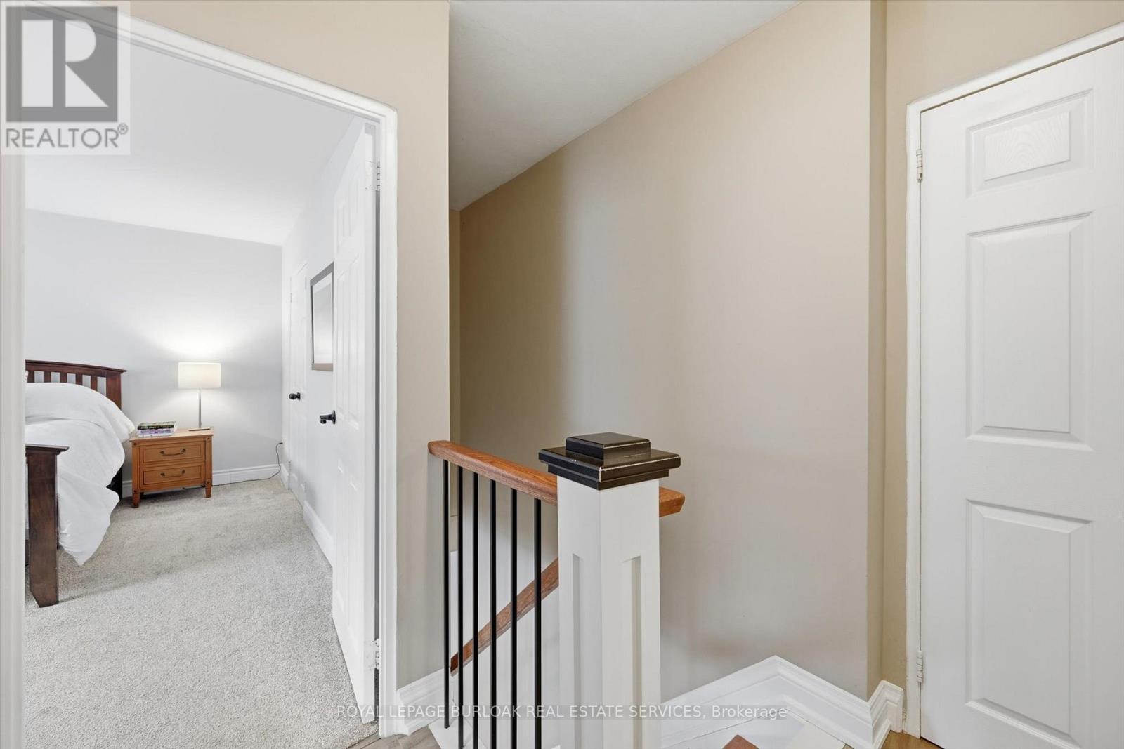#6 469 CLARIDGE ROAD - 18