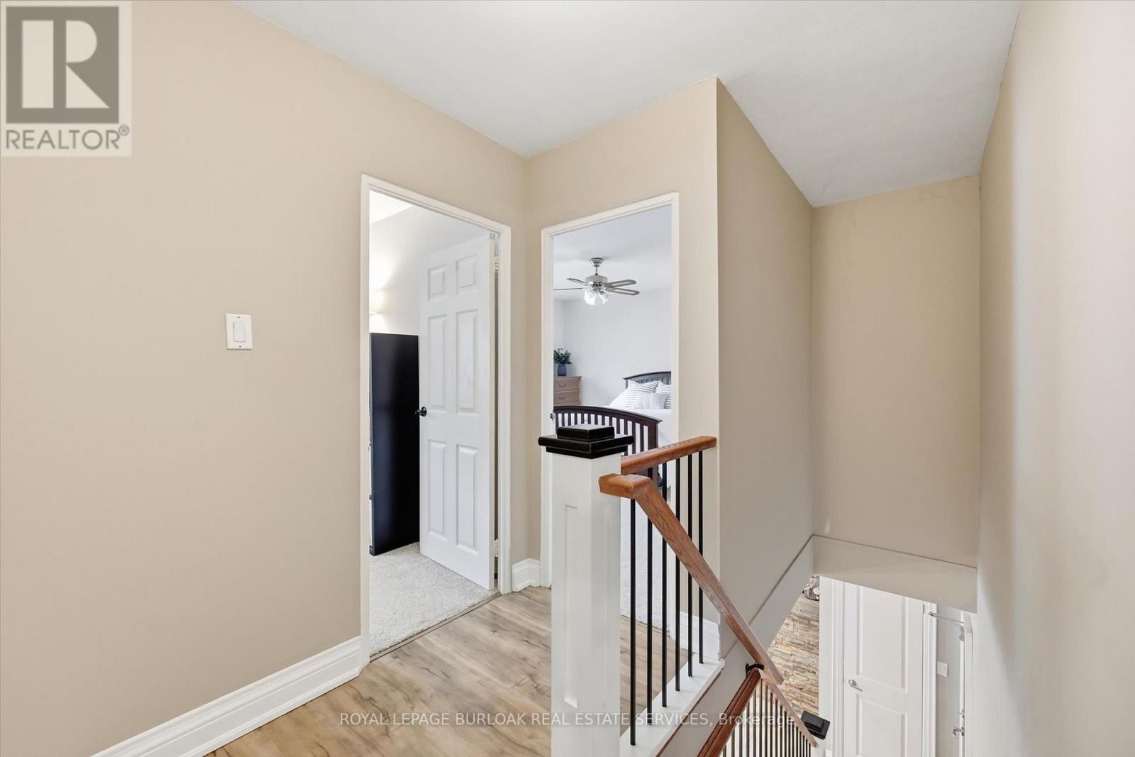 #6 469 CLARIDGE ROAD - 19
