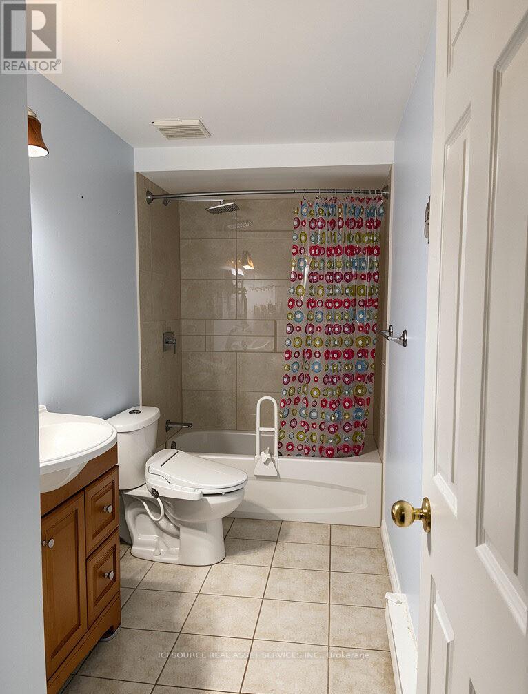 12C SONNET CRESCENT - 10