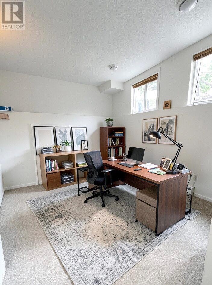 12C SONNET CRESCENT - 17