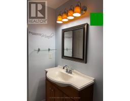 12c Sonnet Crescent, Ottawa, ON K2H8W7 Photo 11
