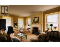 Family room - 838496 4th Line E, Mulmur, ON L9V0J7 Photo 9