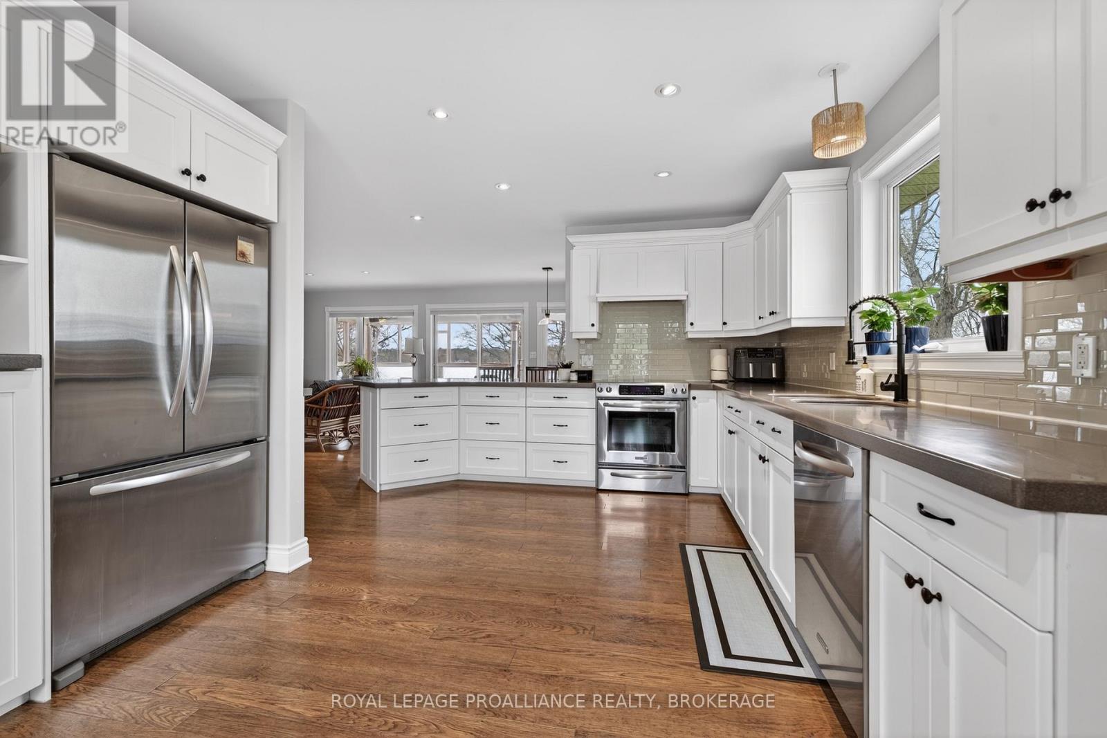 76 SPITHEAD ROAD - 13