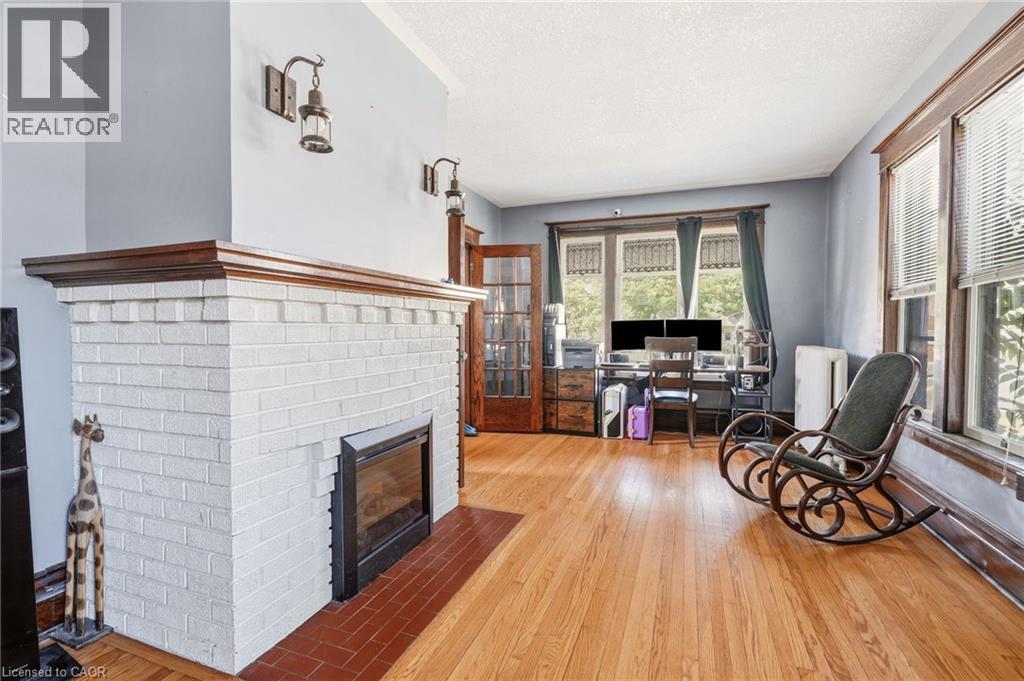 422 LOCK Street W - Image 7
