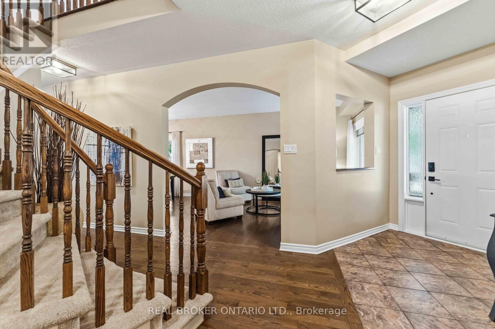 4 Bed, 3 Bath House for Sale in Ottawa – 51 DENTON WAY, Ottawa – MLS# X13492364 - Image 6