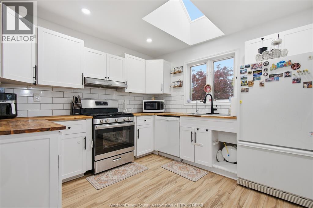 1351 FRANCOIS ROAD - 20