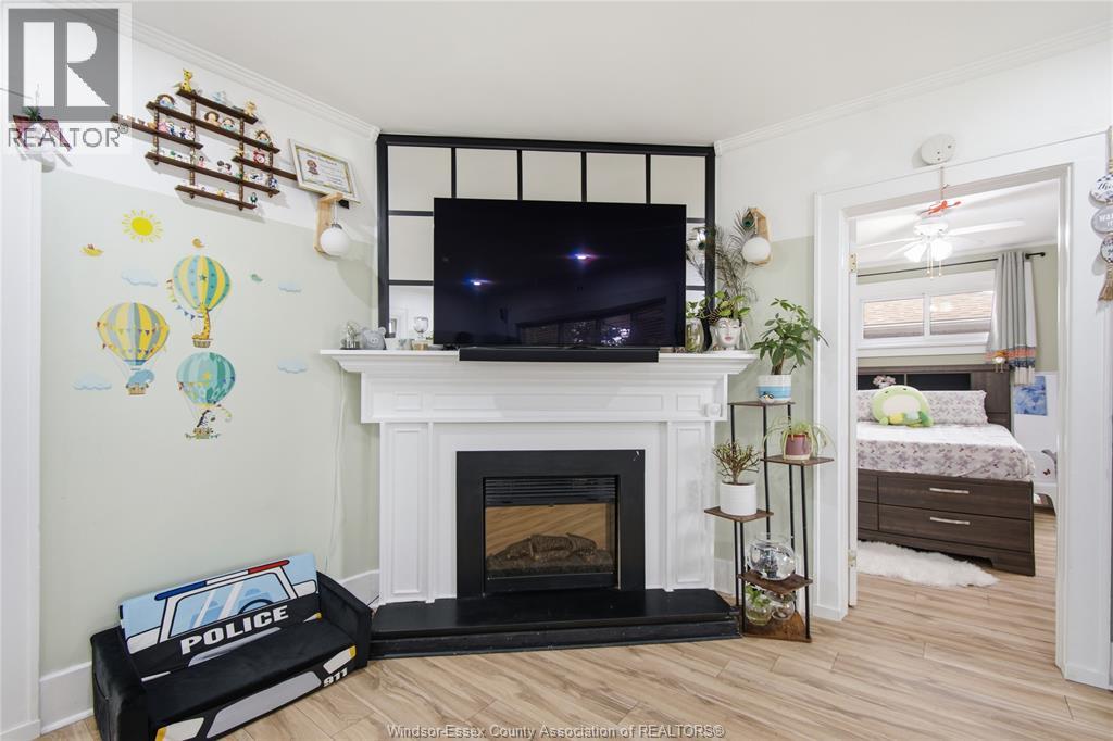 1351 FRANCOIS ROAD - 16