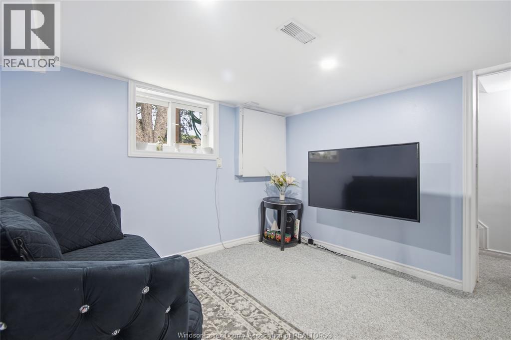 1351 FRANCOIS ROAD - 30