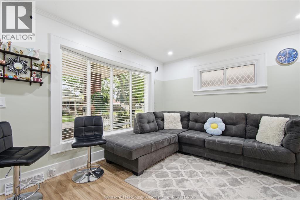 1351 FRANCOIS ROAD - 15