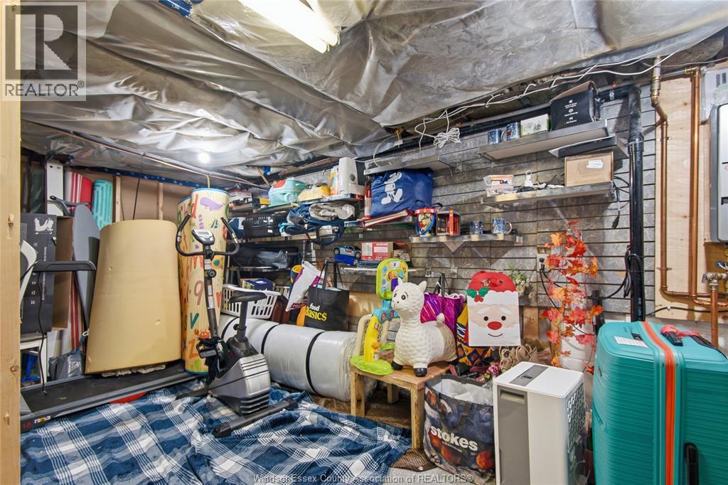 1351 FRANCOIS ROAD - 36