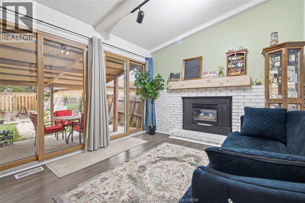 1351 FRANCOIS ROAD - 28
