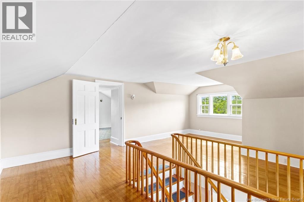 98 Main Street - Image 34